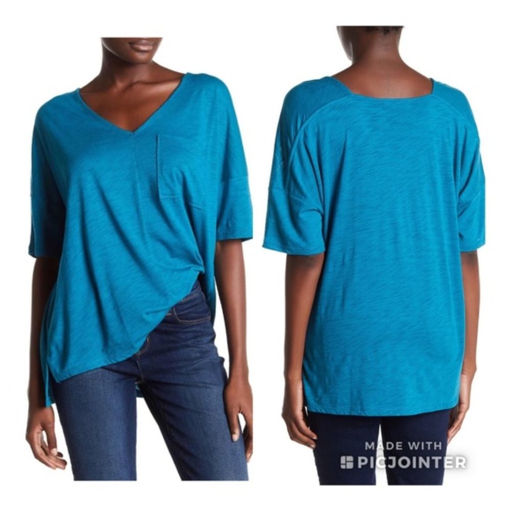 NWT Harlowe & Graham Boxy Short Sleeve V-Neck Tee